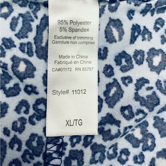 NWOT Charmour, Animal Print Blue Pajama Set With Shorts, XL, Blue & White 🌙 - Picture 9 of 13